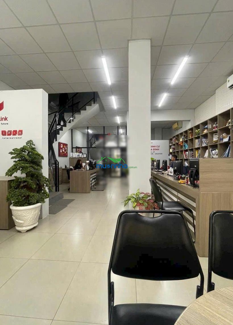 Q10 - hxh 449 sư vạn hạnh - dt: 7mx15m, 3 tầng - hẻm vip