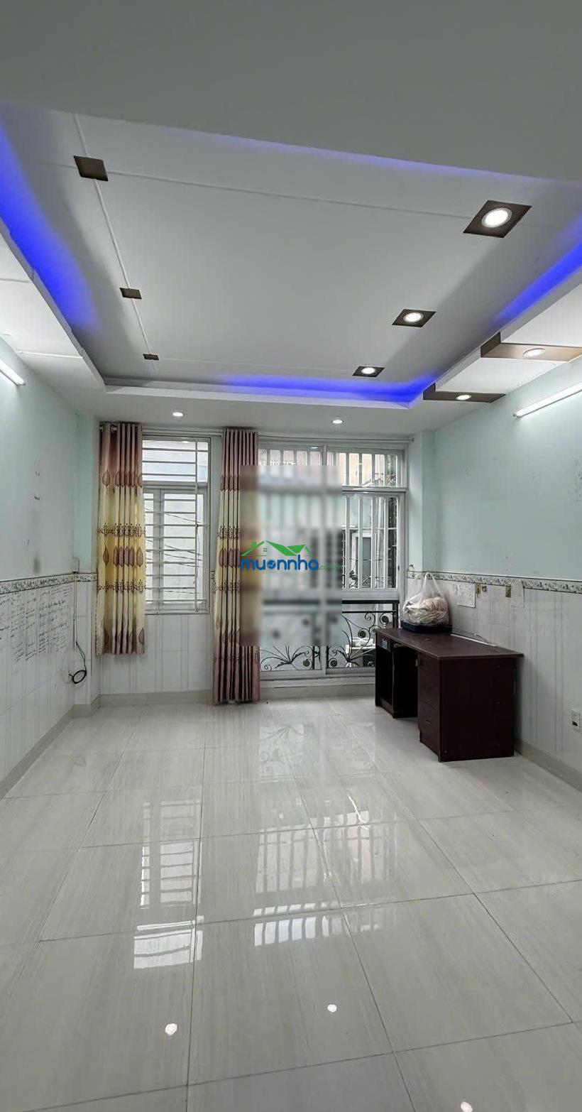 Phú nhuận - nhà 5 tầng lầu - 4pn - 5vs - nhà rất rộng rãi thoáng mát - ở được 8 - 10 người - 3