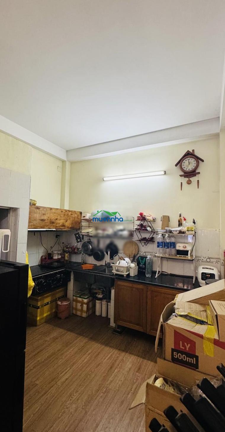 Bán nhà hxh 4m âu cơ, tân bình, hẻm thông, 40m2 nhà 3 tấm, 4pn, ko qh, hoàn công. hiếm chỉ hơn 5tỷ