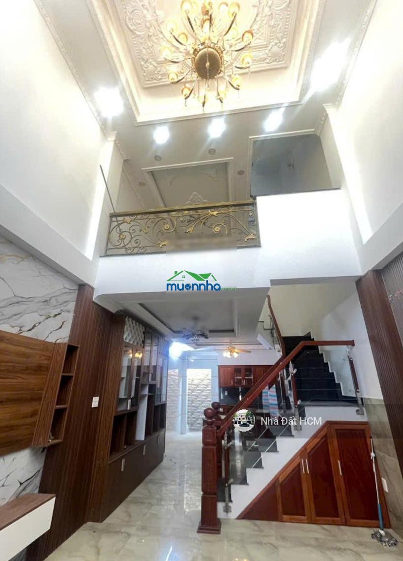 Hàng hiếm bán nhanh nhà 4 tầng sát phạm văn đồng, đường 8m có vỉa hè hoàn công đầy đủ