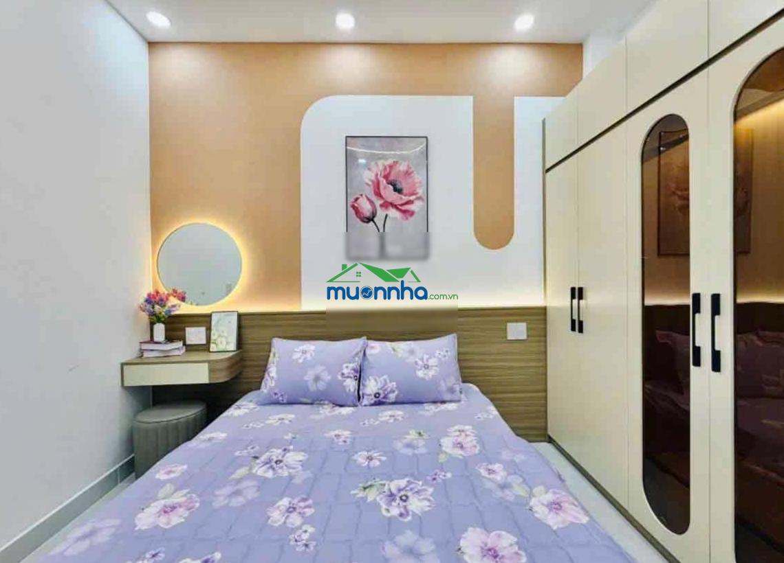 Nhà 3 tầng - gần công viên làng hoa - emart - full nội thất - có phòng ngủ tầng trệt