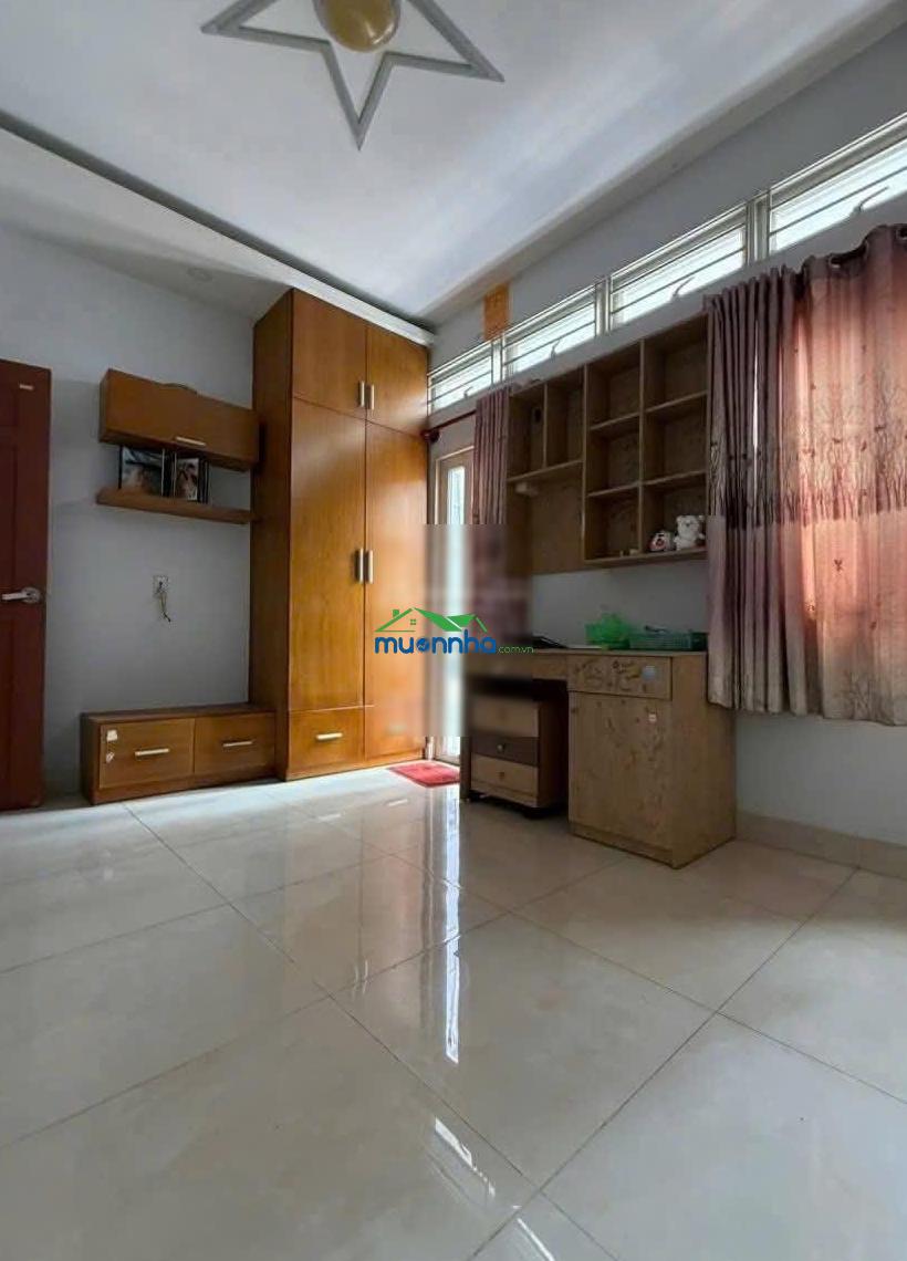 Nhà gần emart phan huy ích - 4,65 tỷ - hẻm xe hơi - nhà 2 tầng - 4