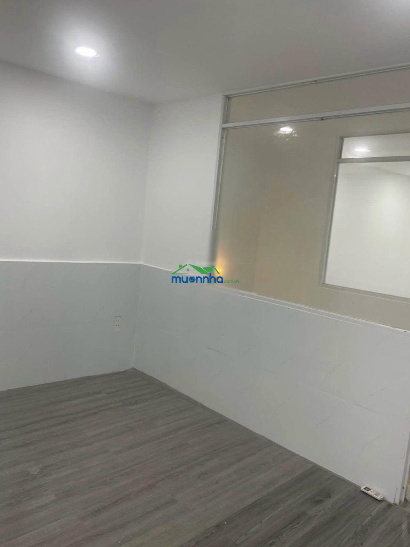 Bán nhà 2 tầng ngay âu cơ - lũy bán bích - ô tô đỗ cửa - 40m2 nở hậu - 3.9 tỷ - 4