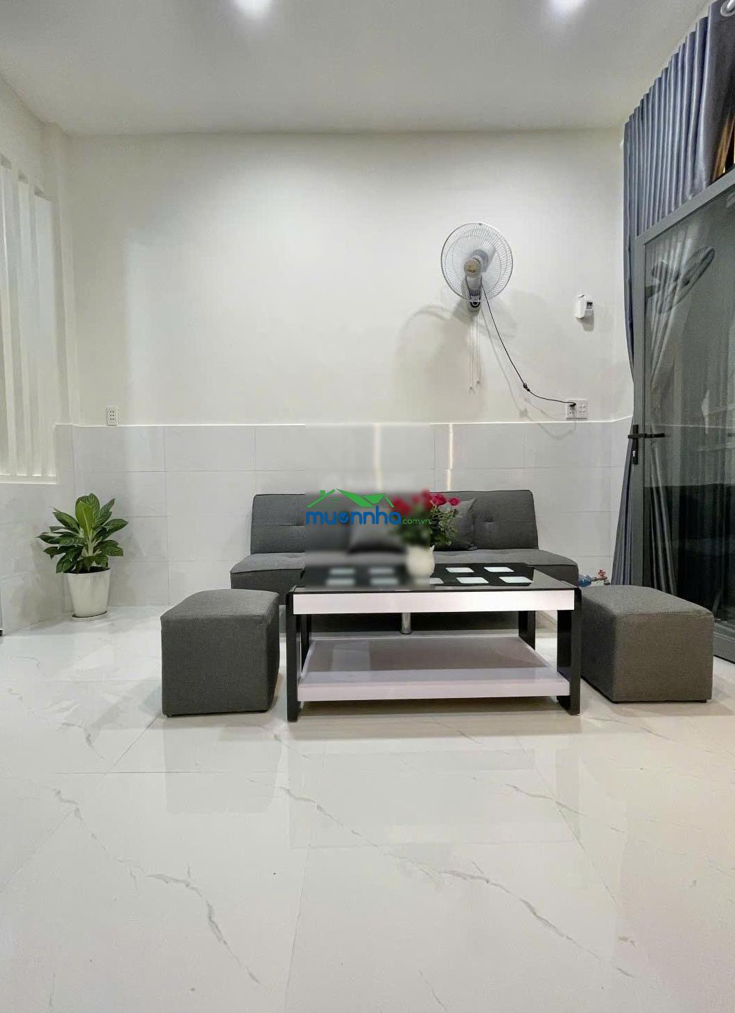 Nhà mới đẹp bình thạnh - ngay học viện cán bộ - hẻm 1 trục sát mt - 2 tầng 2pn 3wc - chỉ 4.779 - 3