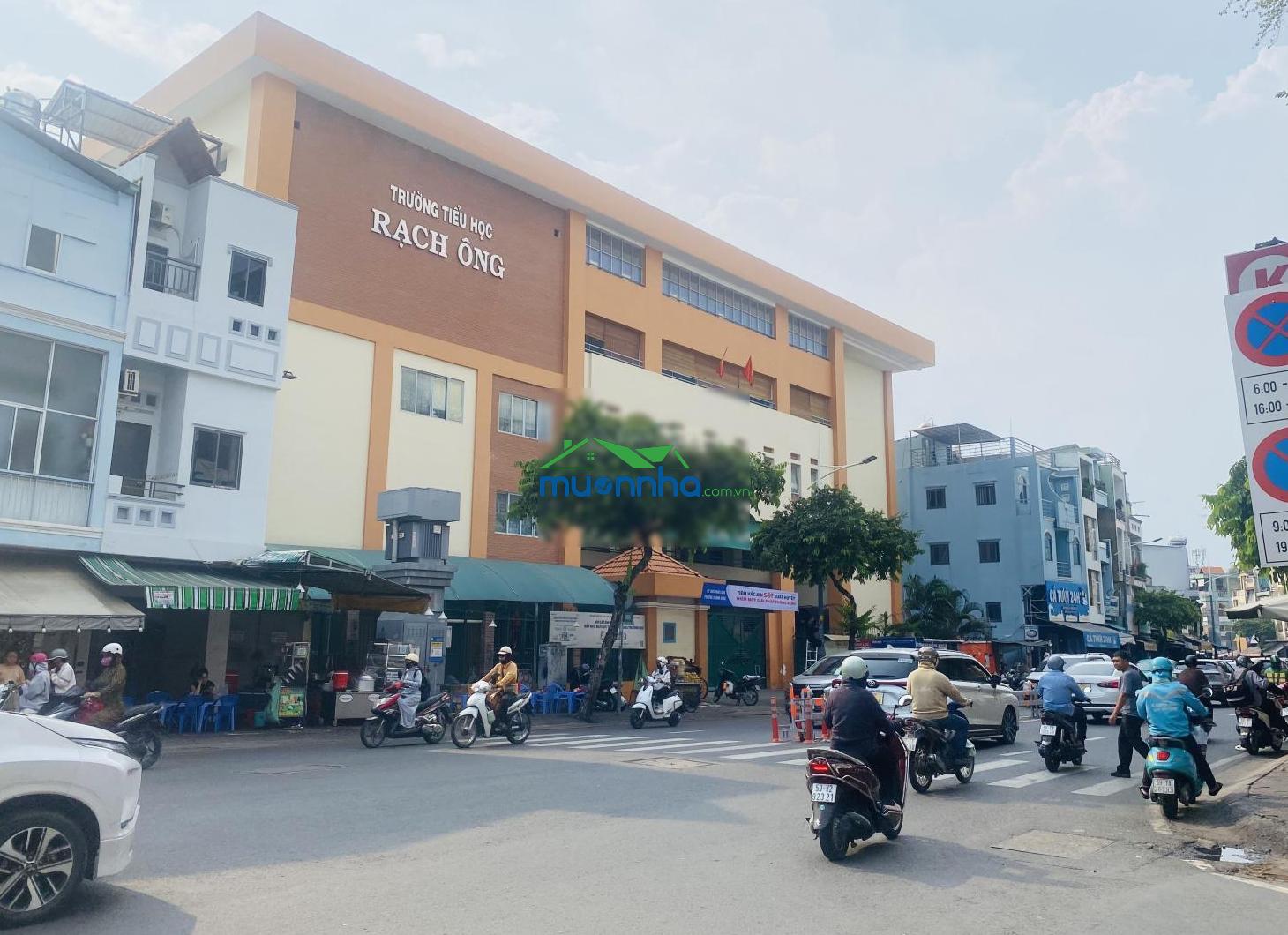 Bán nhà đẹp 4 tầng - xe hơi - đường dương bá trạc - cầu nguyễn văn cừ quận 1 - chỉ 5.x tỷ. - 4