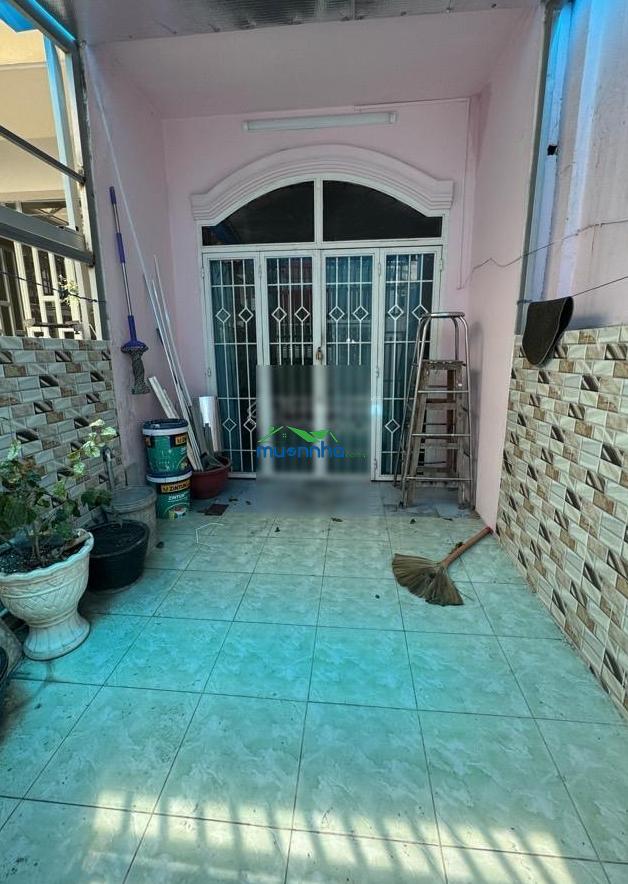 B bán nhà hiệp phú diện tích: 50m kết cấu: 1 trệt, 1 lầu (2 tầng) 3 phòng ngủ giá bán: 3,6 tỷ đồng - 3