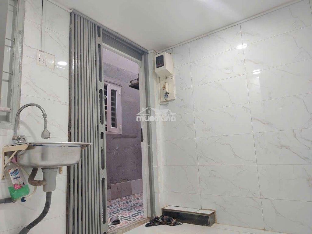 Nhà đúc 3 tầng hẻm 1/ lê hồng phong - 4