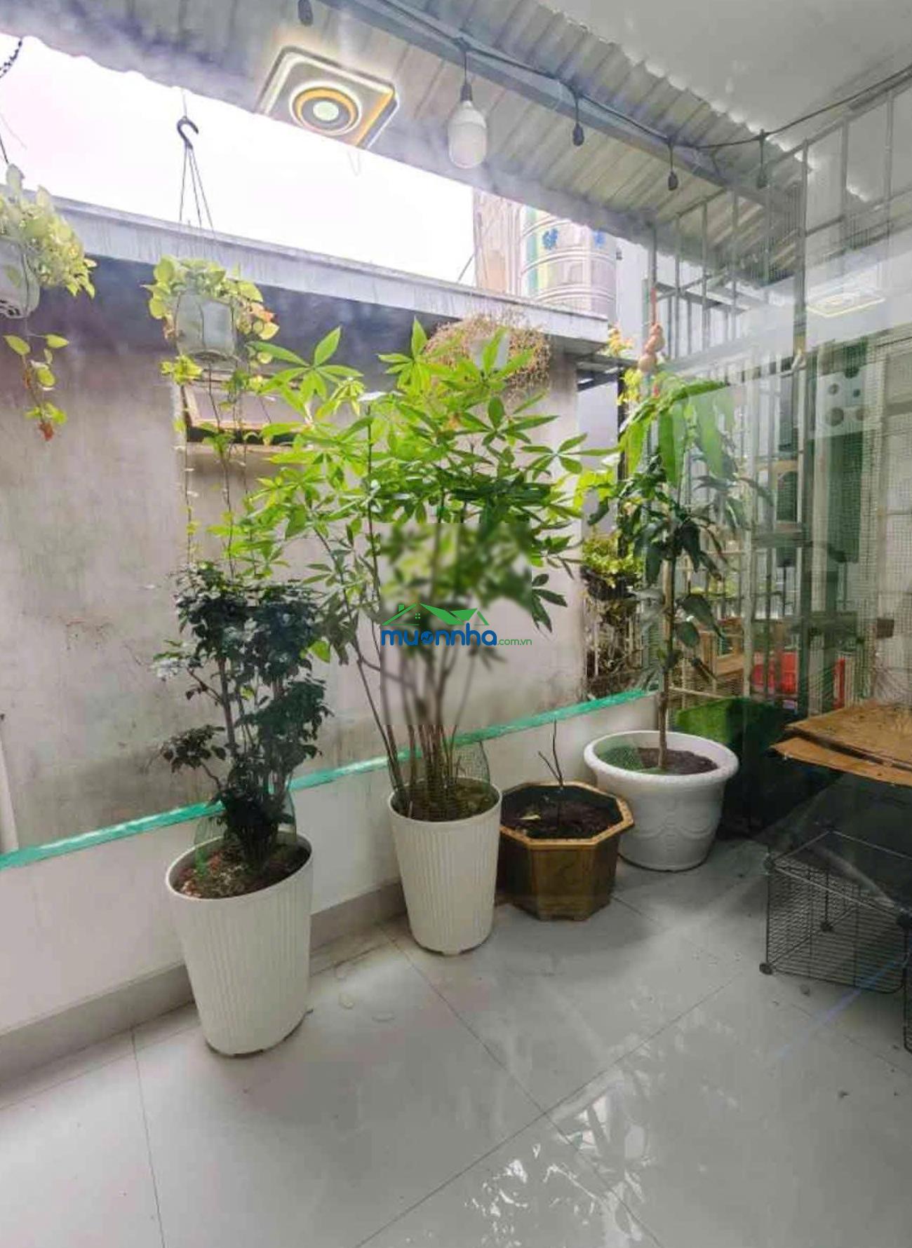 Sát mặt tiền - nguyễn kiệm - phú nhuận - 70m² - 2 tầng 10pn - chỉ 6.6 tỷ - 2