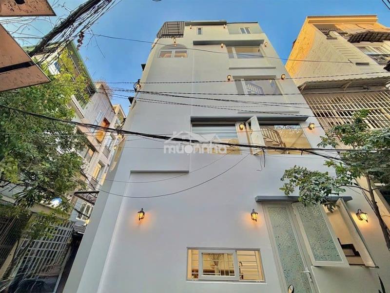 Cho thuê nhà hẻm huỳnh văn bánh qpn dt 4x8m, trệt 3 lầu, giá 22tr