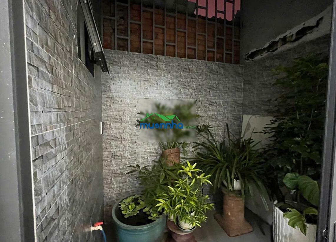 Chủ ngộp cần bán nhà 80m², 3 tầng 4pn mới đẹp full nội thất, có phòng ngủ tầng trệt, hxh. chỉ 8tỷ - 2