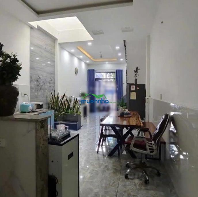 Cần bán gấp nhà lê văn sỹ-tân bình,gần đh tài nguyên&môi trường,giá 2ty480/63m2 đang cho thuê 19tr