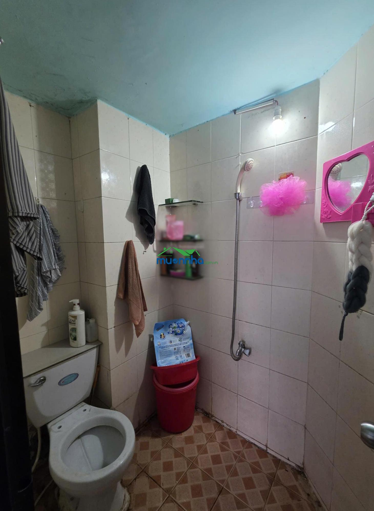 Bán nhà hẻm lạc long quân, p5, q11 3.9ty liên hệ mức giá tốt.