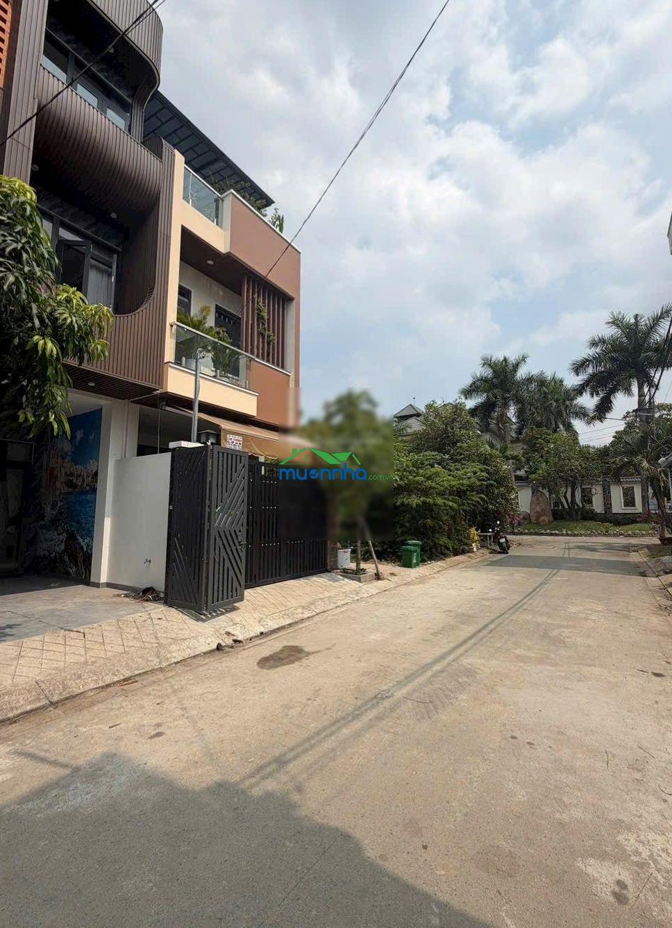 Ch nhà 3 tầng mới 69.3m xe hơi ngủ trong nhà cạnh vinhomes grand park - 2