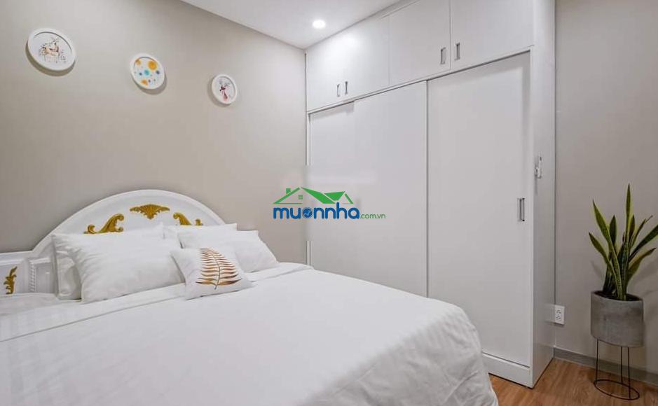 Chính chủ cần bán nhanh căn goldview q4: 2pn 2wc, 81m², giá chỉ 7,35 tỷ - lh 0933 600 *** vân