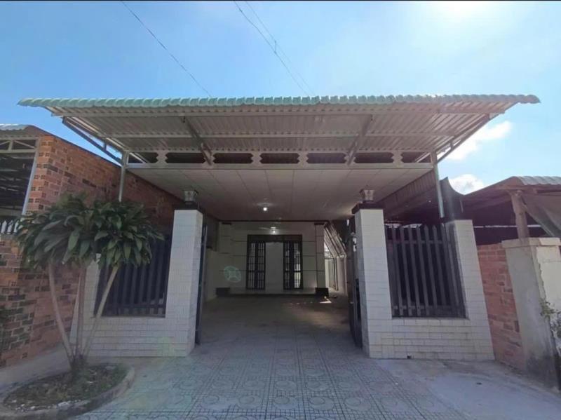 Căn nhà trên dường phạm thị thành, phước hiệp, củ chi 151m2 chỉ 920trieu - sổ hồng riêng - 2
