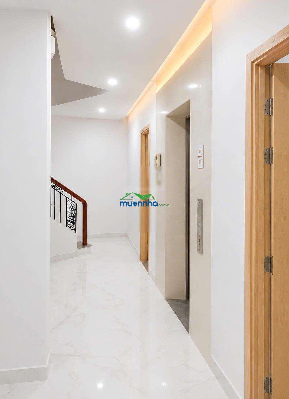Bán căn hộ dịch vụ 22,5 tỷ nở hậu - 700m² sàn - hđt 110 triệu (8 năm) ngay ngã 4 phú nhuận