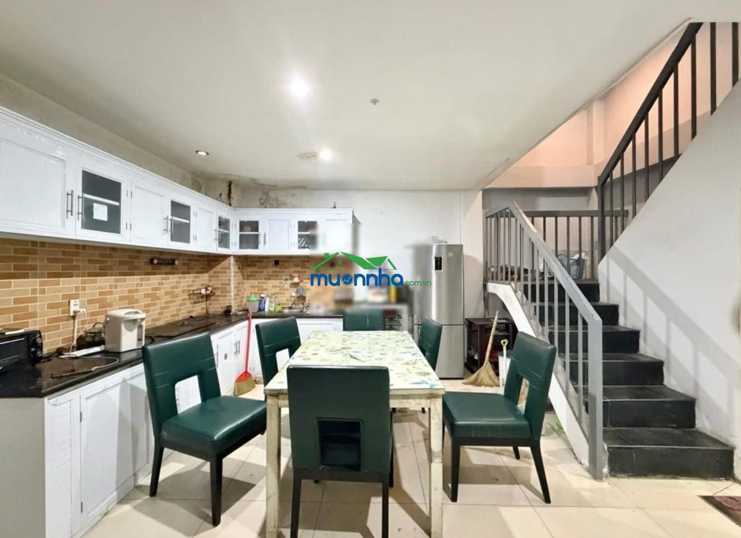 Kế bên quận 1 - nguyễn văn lạc bình thạnh - hẻm một trục sát mặt tiền - 5 tầng - dt 45m chỉ 8.x tỷ - 4