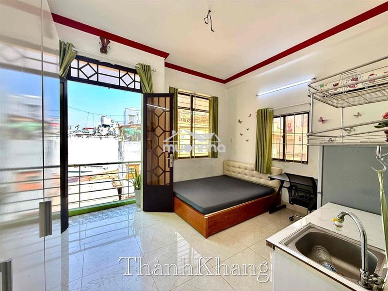 Cho thuê căn hộ bancol full nội thất rộng 25m2 ngay đại học bách khoa