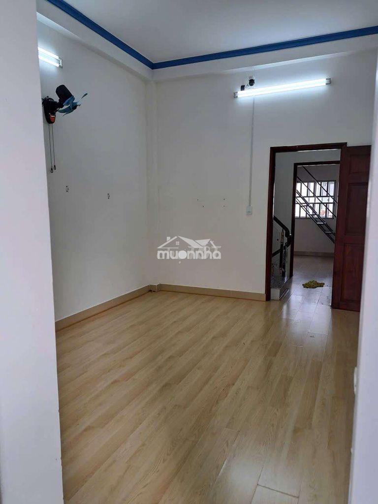 Nhà đẹp - 3 tầng - 4pn , 3wc - 4