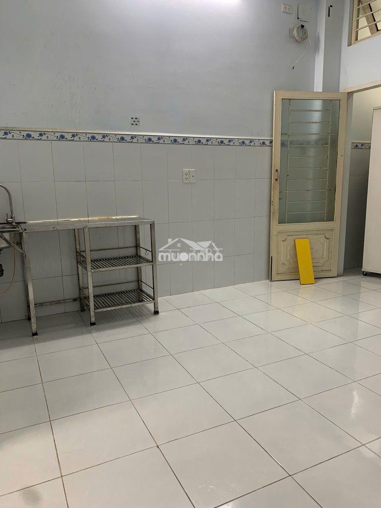 Phòng trọ cao cấp 22m2, đ. tám danh, quận 8 3,2 triệu- 22 m - 2
