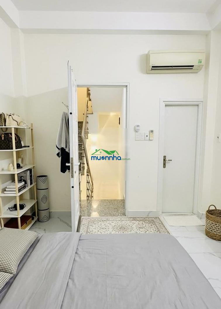 Nhà sát mt đoàn văn bơ q4 - 5 tầng sát chợ xóm chiếu 5 tỷ 5 - dtsd: 86,2m²