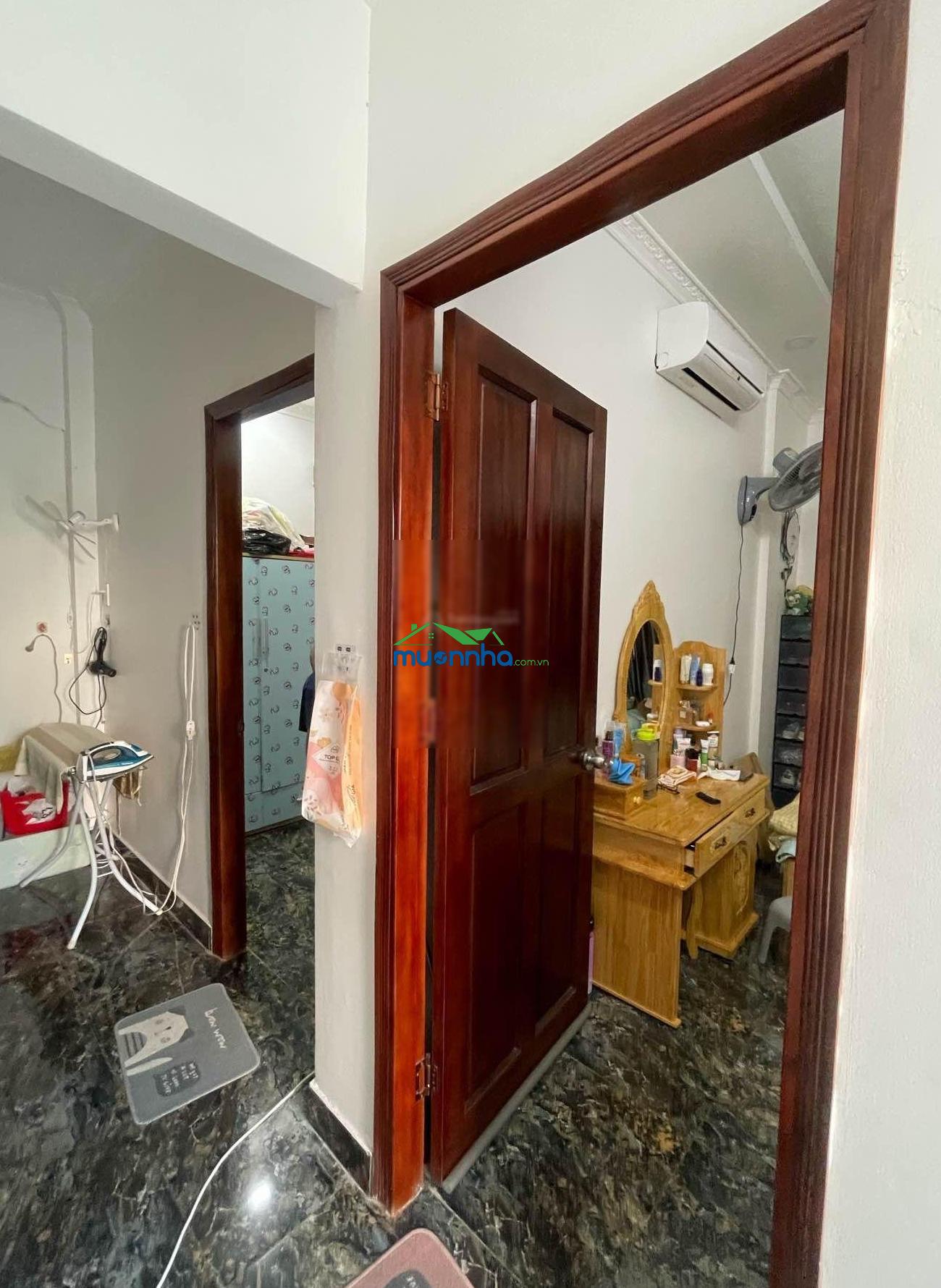 Quận 7 - vừa ở vừa kd - 5tỷ5 - ngang 7m - cạnh pmh - hẻm 4m5 - có pn trệt - 4