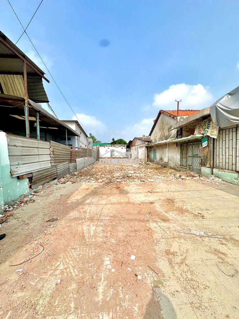 Chính chủ bán lô đất mtkd diện tích > 200m2 full thổ -  giáp quận 12