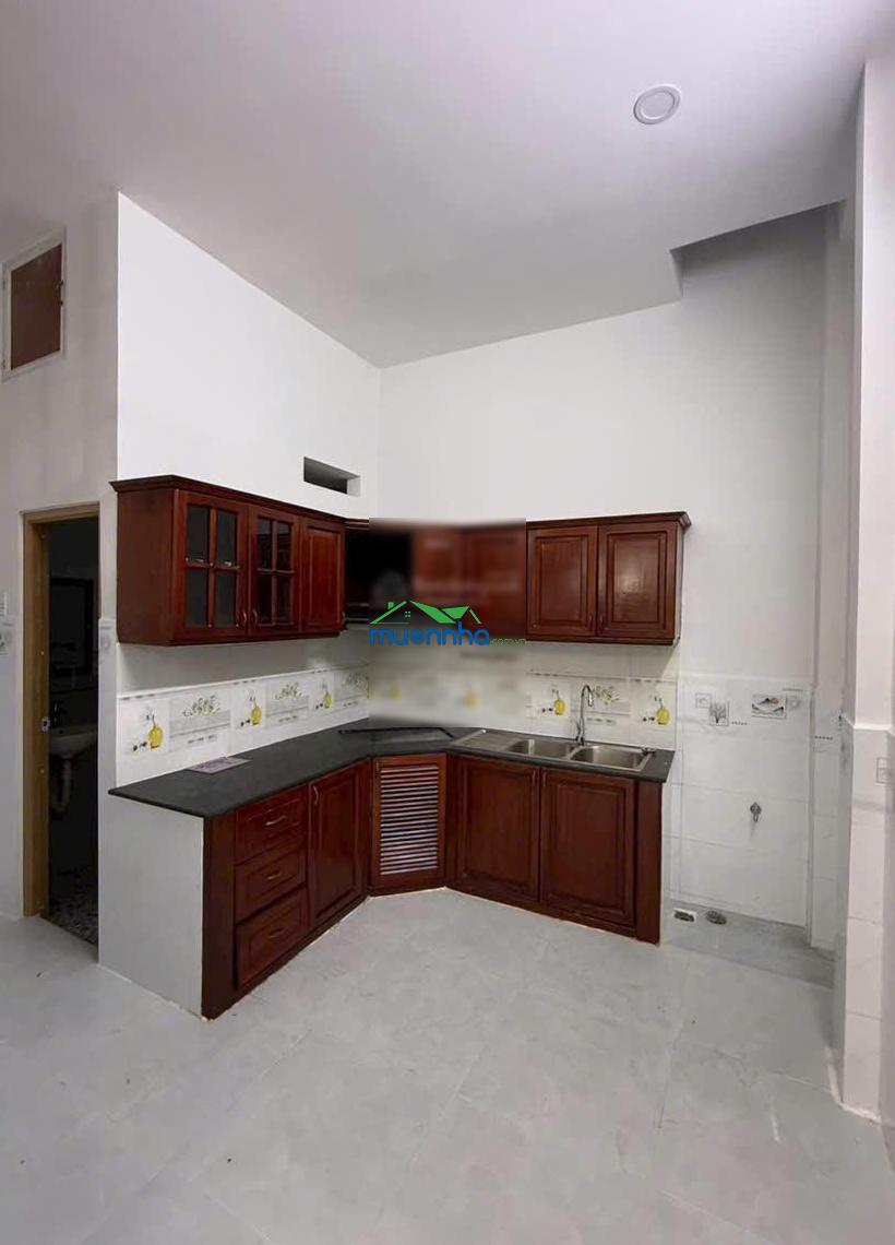 4x11, nhà có 2 lầu đường 3, giáp bình long, văn cao - 4