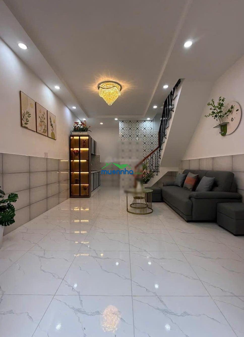 Nhà đường ba đình, p8, q8, dt 4m x 7,5m, 1 lầu, 2 pn, giá 3,98 tỷ (thương lượng)