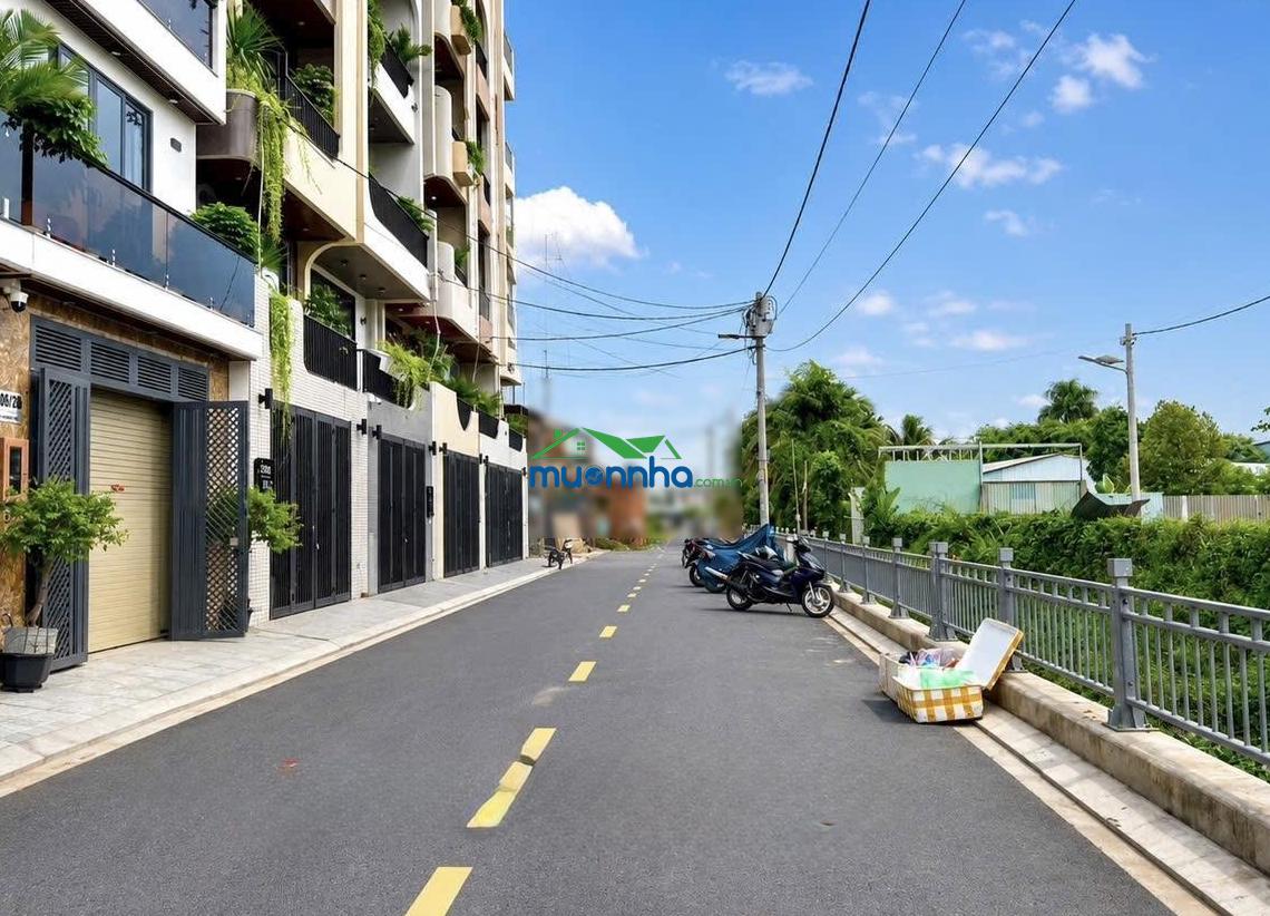 Nhà có thang máy đường thới an 16, dt:4.3x18m, lửng, 3 lầu, 5 pn, phòng thờ, sân thượng, 8.35 tỷ