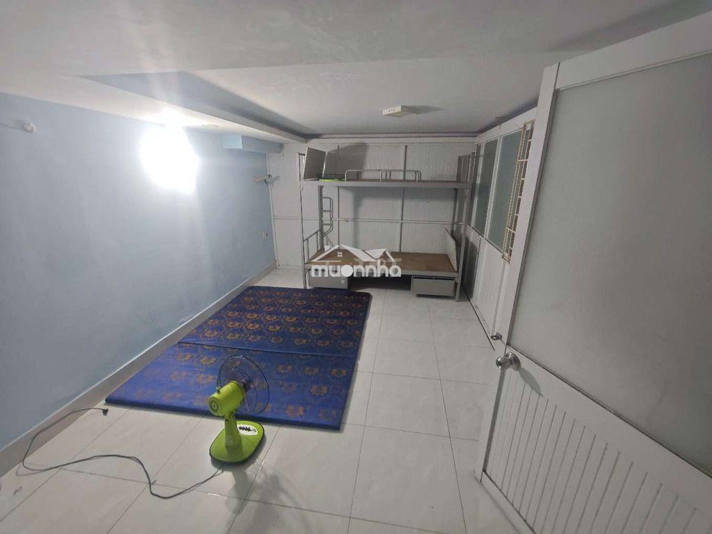 Chính chủ cho thuê phòng trọ nam q6 15m2 1tr5  - 2