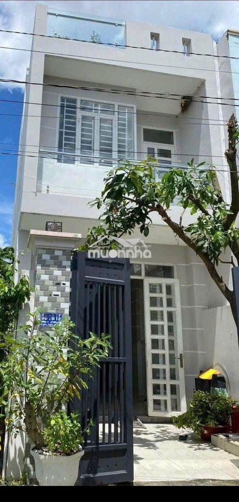 Bán nhà ngay thpt phước hòa, phú giáo, 1 trệt 1 lầu 3pn 3wc 