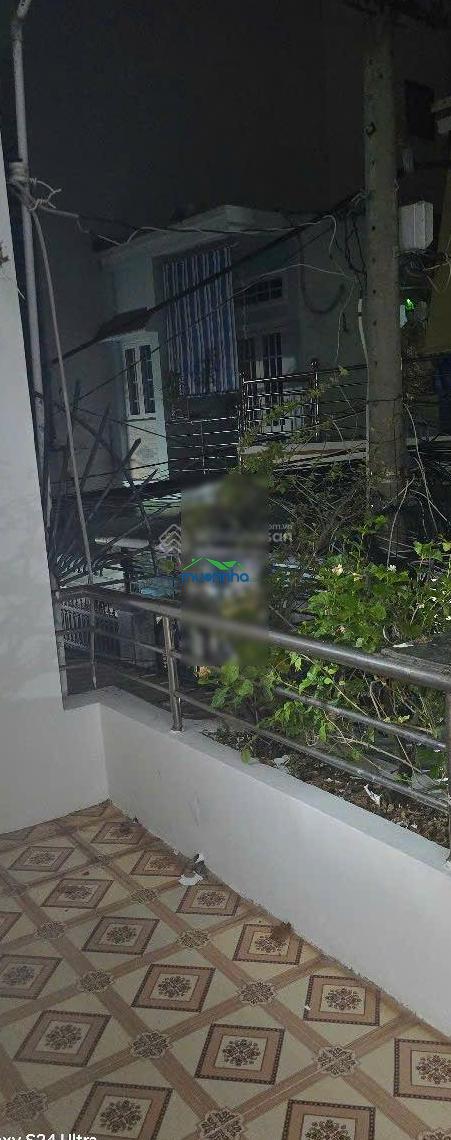 Gấp bán nhà đẹp ở liền quận 7, mặt tiền kinh doanh buôn bán, kế bên phú mỹ hưng, nhỉnh 4 tỷ có tl - 3