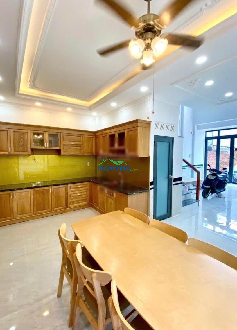 * Giá: 6.9 tỷ ( tl ) * bán nhà 2 mặt hẻm đường cây keo .phường tam phú .hẻm xe hơi. nh - 2