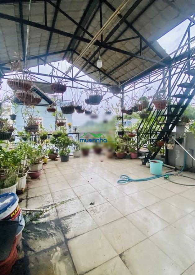 96m² (ngang 5m) 3 tầng. hẻm 8m (có vỉa hè) đ. bình long, phú thọ hòa. 9,9 tỷ tl - 2