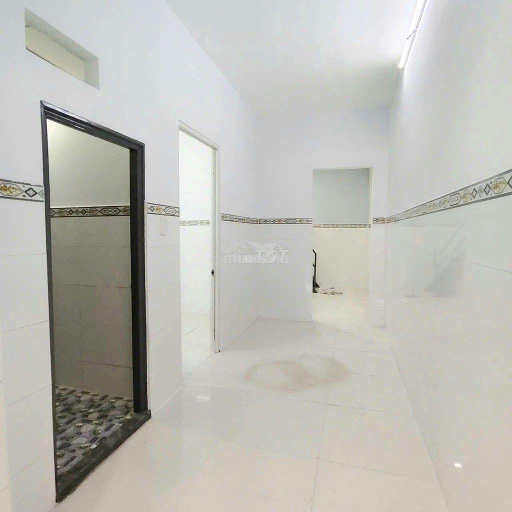 Bán nhà dt lớn 5m*15m 1t+ lầu 3pn,2w đường 5m - 3