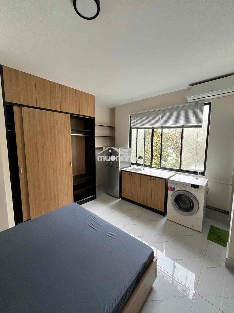 Cho thuê hộ studio 1pn cửa sôt lớn ngay chợ bàn cờ quânn 3