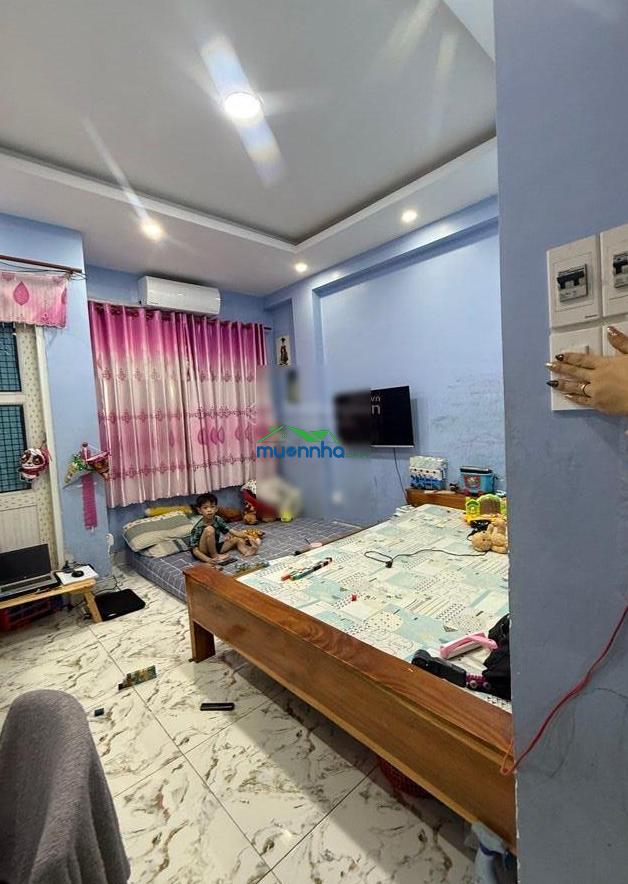 Nhà đẹp gần mặt tiền, 55m², 4 tầng, 5 phòng có wc trong, dễ làm căn hộ dv, gần lê văn thịnh q2 - 3