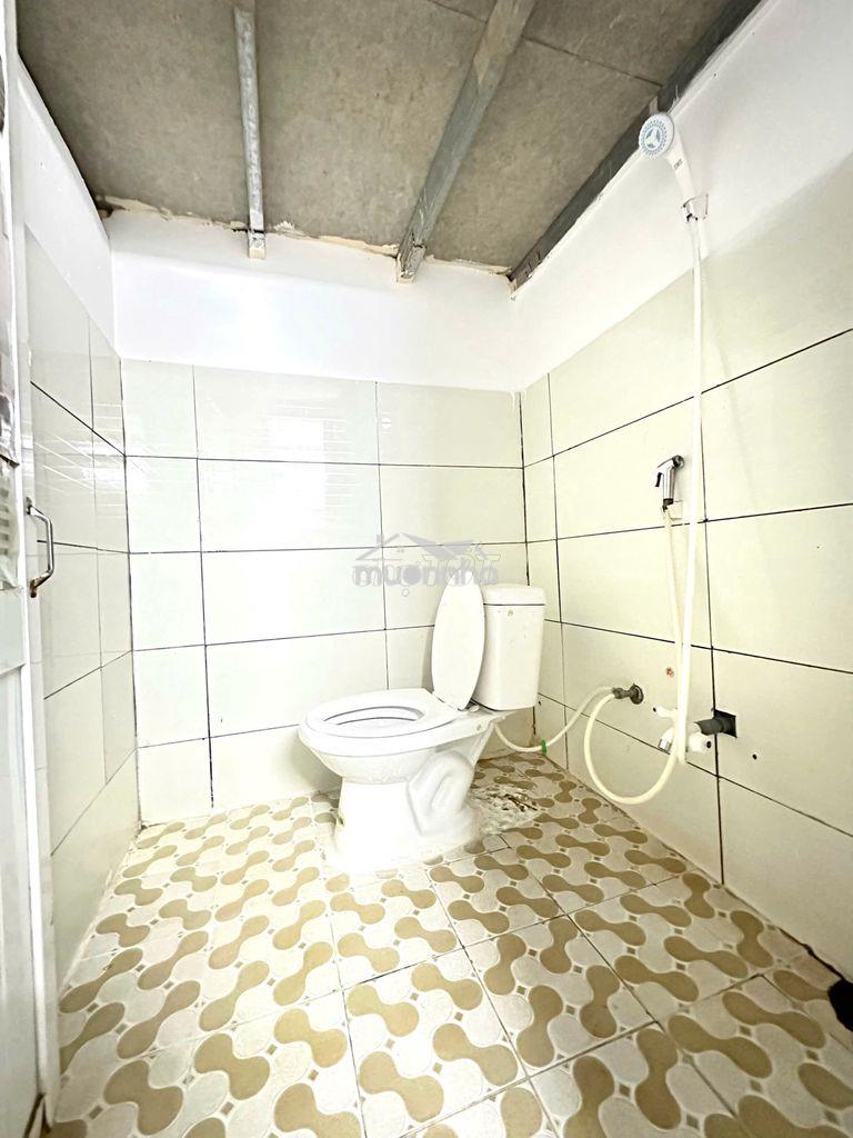 Phòng trọ gác cao ,cực thoáng nằm tại đường nguyễn xiển quận 9 - 4