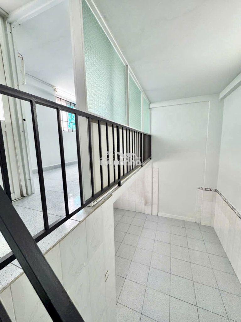 Căn hộ thang máy becamex định hòa, lầu 1 giá:  505 triệu - 3
