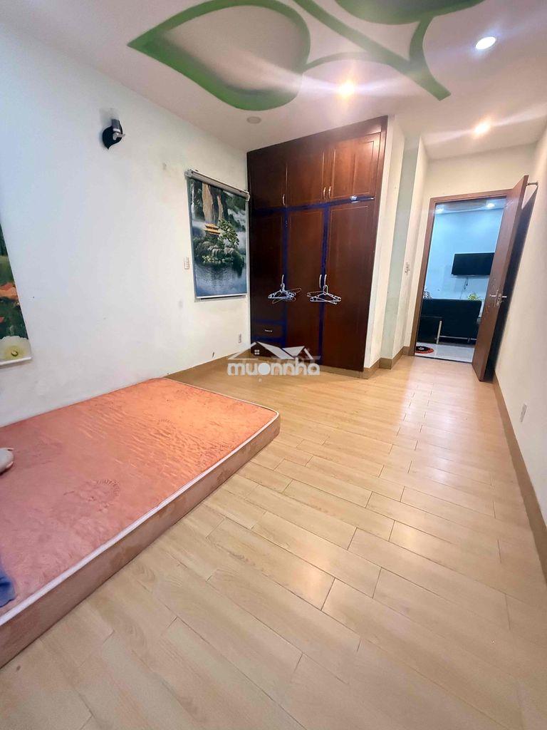 Cần nữ thuê phòng. - 2