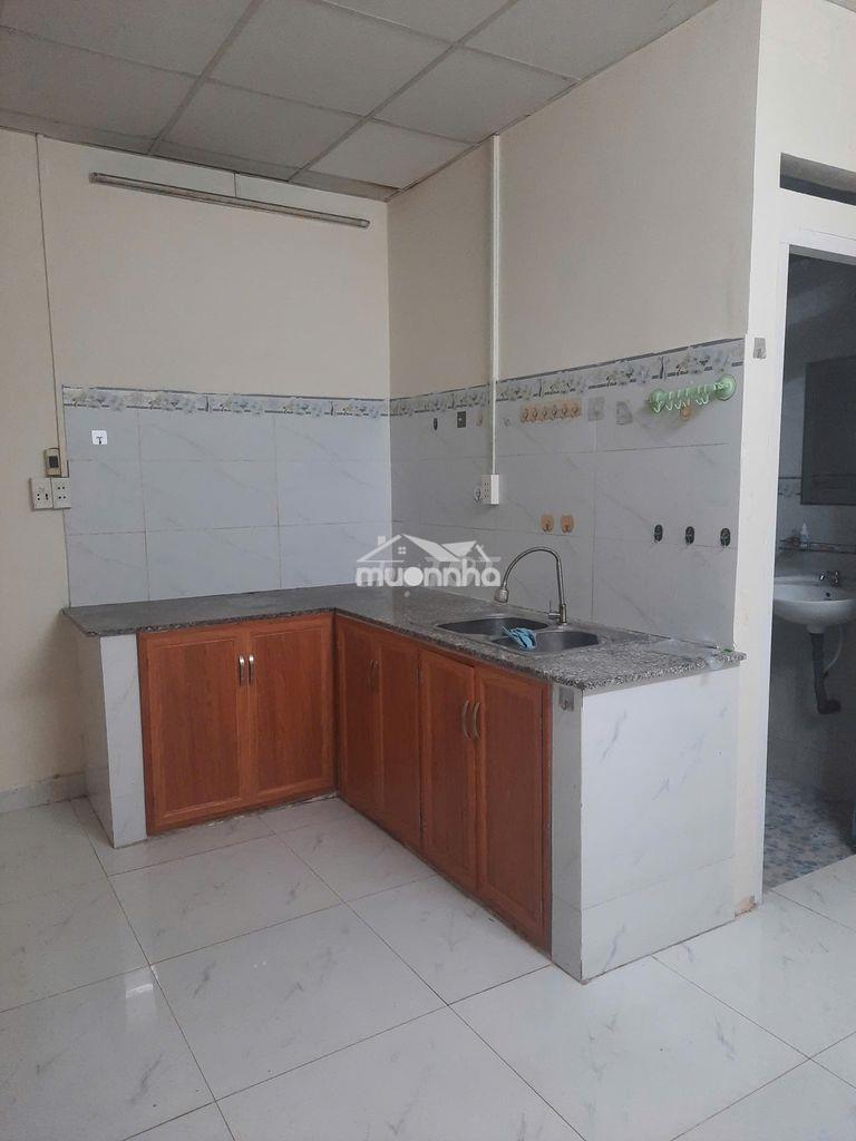 Cho thuê nhà nguyên căn đường lê trọng tấn