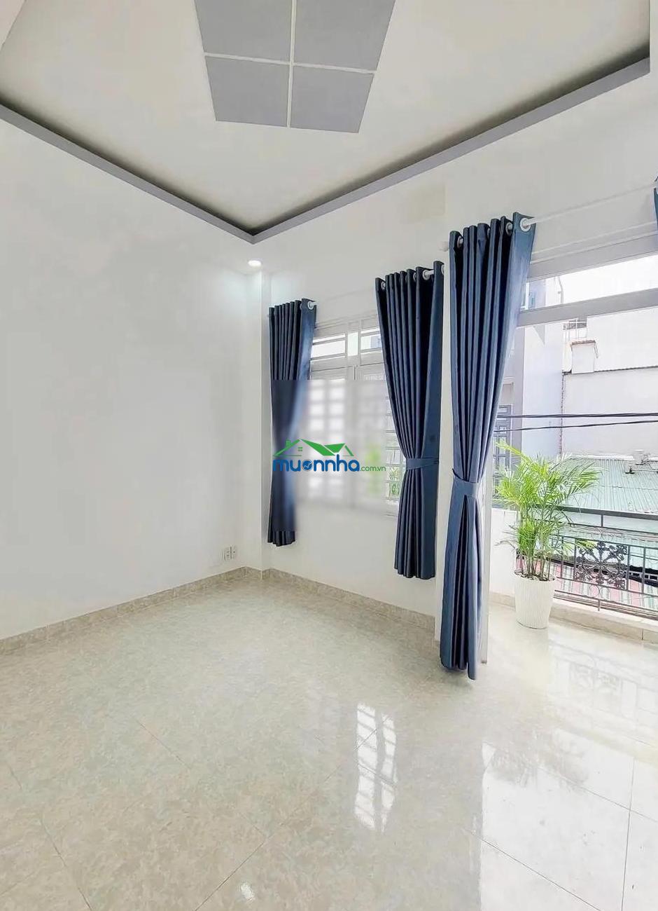 Bán nhà đường nguyễn văn luông, giá 700 triệu, 1 lầu, 43,7m, 10m ra đường lớn