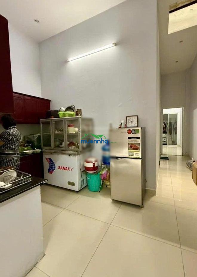Nhà cấp 4 dọn vào ở ngay - đường nhựa xe hơi thông 6m - sát chợ thiếc - giá chỉ 4.95tỷ thương lượng - 3