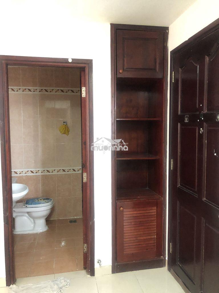 Căn hộ trung screc – tầng cao ,thoáng mát 74m² 2pn 2wc – giá chỉ 12 tr - 4
