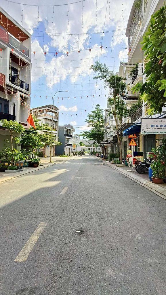 Bán nhà chính chủ phú hồng thịnh 8 - 3
