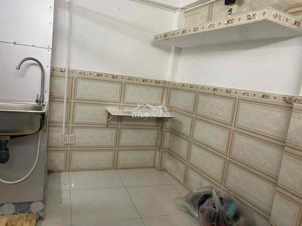 Cho thuê phòng trọ có máy lạnh, tủ lạnh, toilet riêng… - 2
