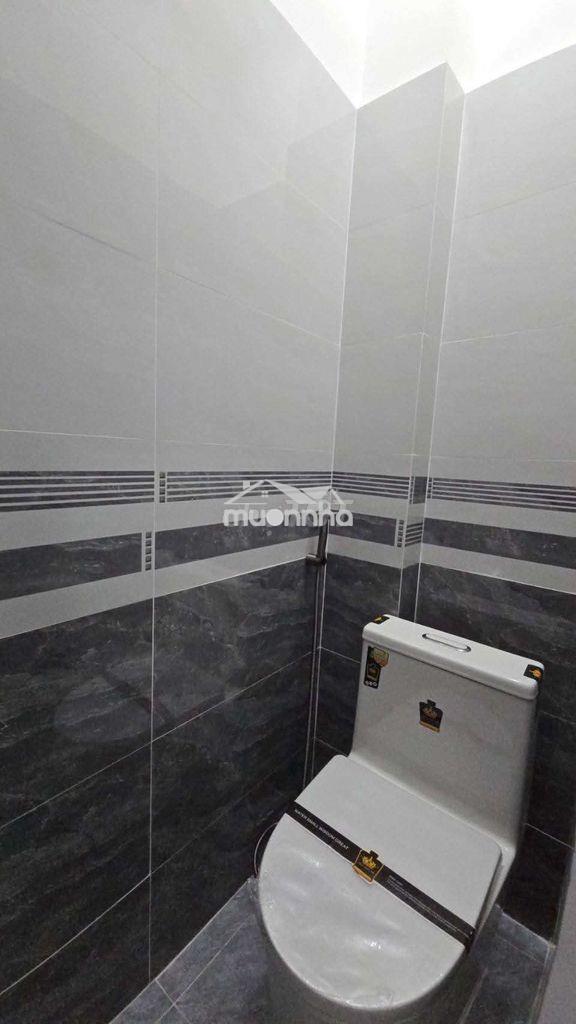 Nhà trần hưng đạo, p.phạm ngũ lão, quận 1 - 2
