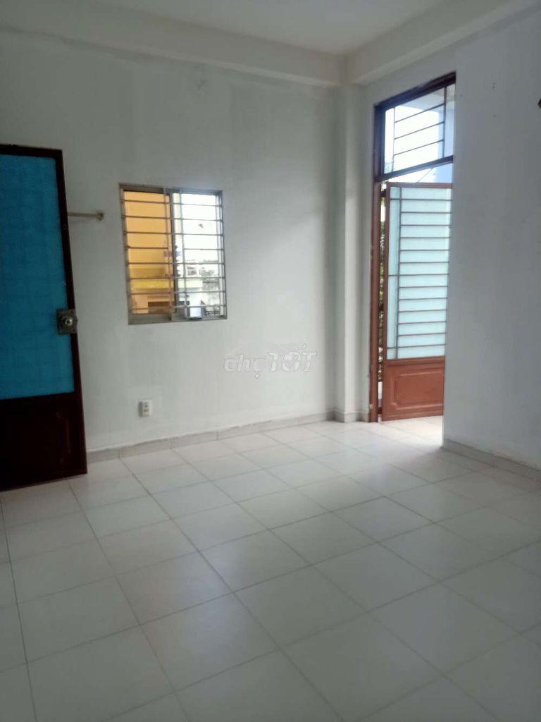 Phòng trọ 15m2 trần văn đang phường 11 quận 3  - 2