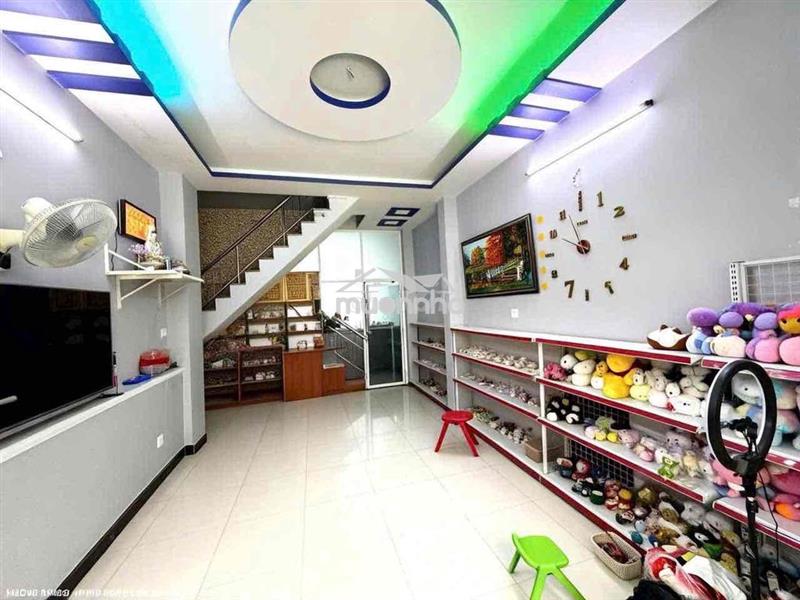 Chủ ngộp 3 tỷ bank – sát võ văn kiệt – an dương vương – phú định  di c